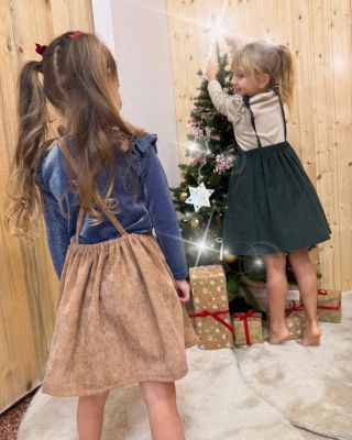 🎄 . #slowfashion #vyrobenovcr #xmasoutfit